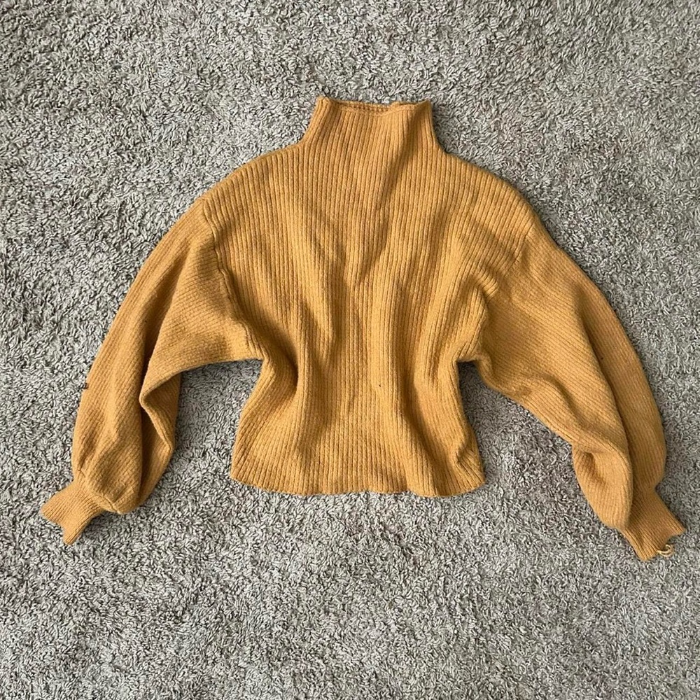 Cropped sweater